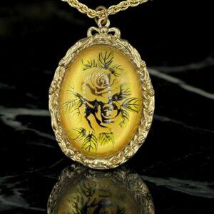 Vintage Yellow Rose Bubble Domed Gold Tone Pendant Necklace Attributed Maxfactor